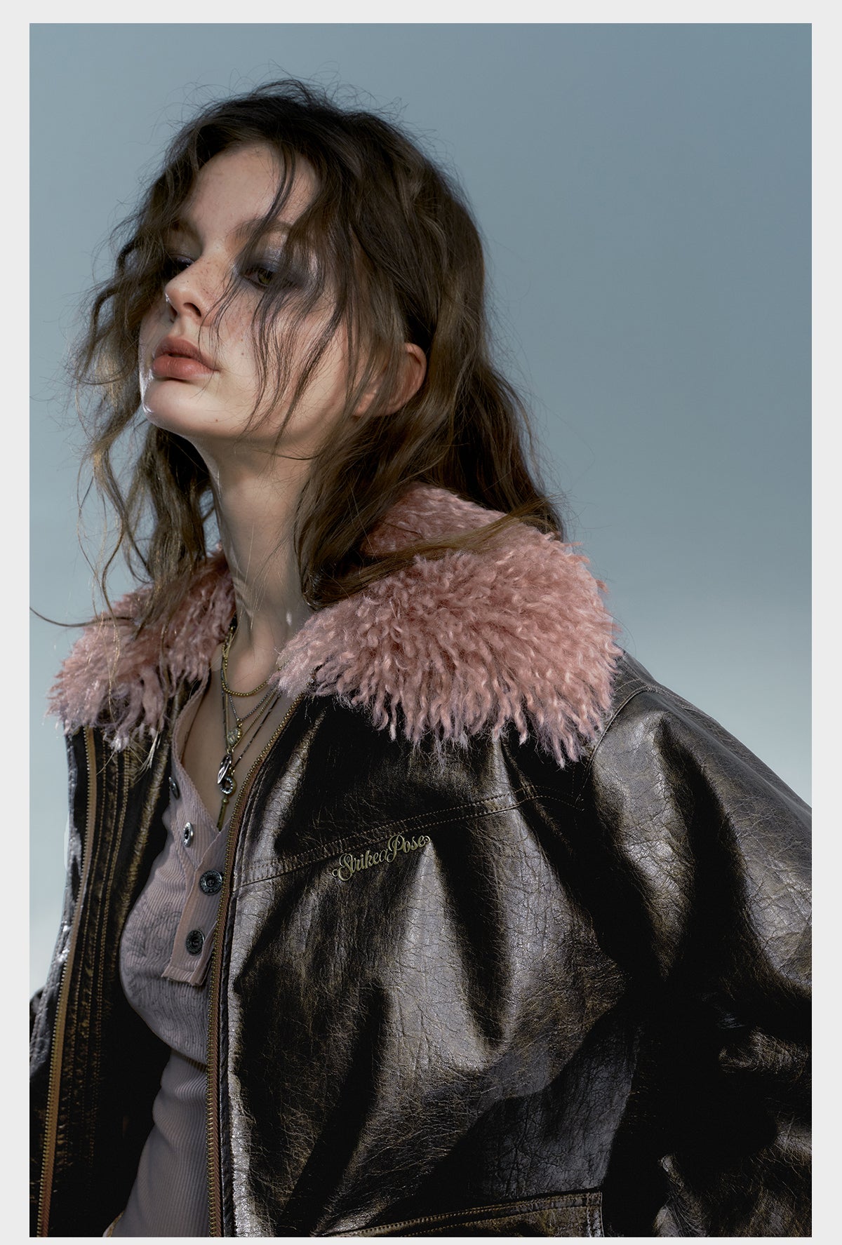 strike-a-pose-grunge-vegan-leather-jacket-with-detachable-pink-fluffy-collar