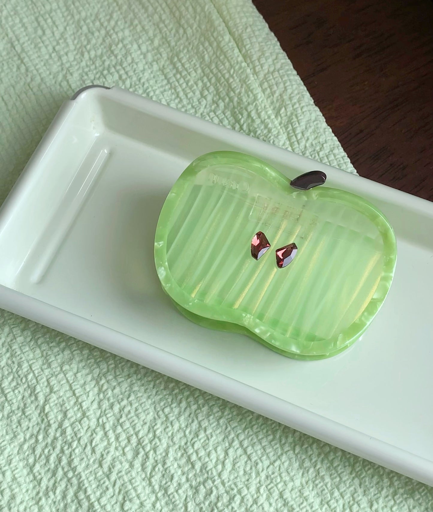 Cute Green Apple Seed Claw Hair Clip