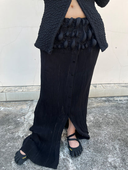 Sculpture Pleated Maxi Skirt