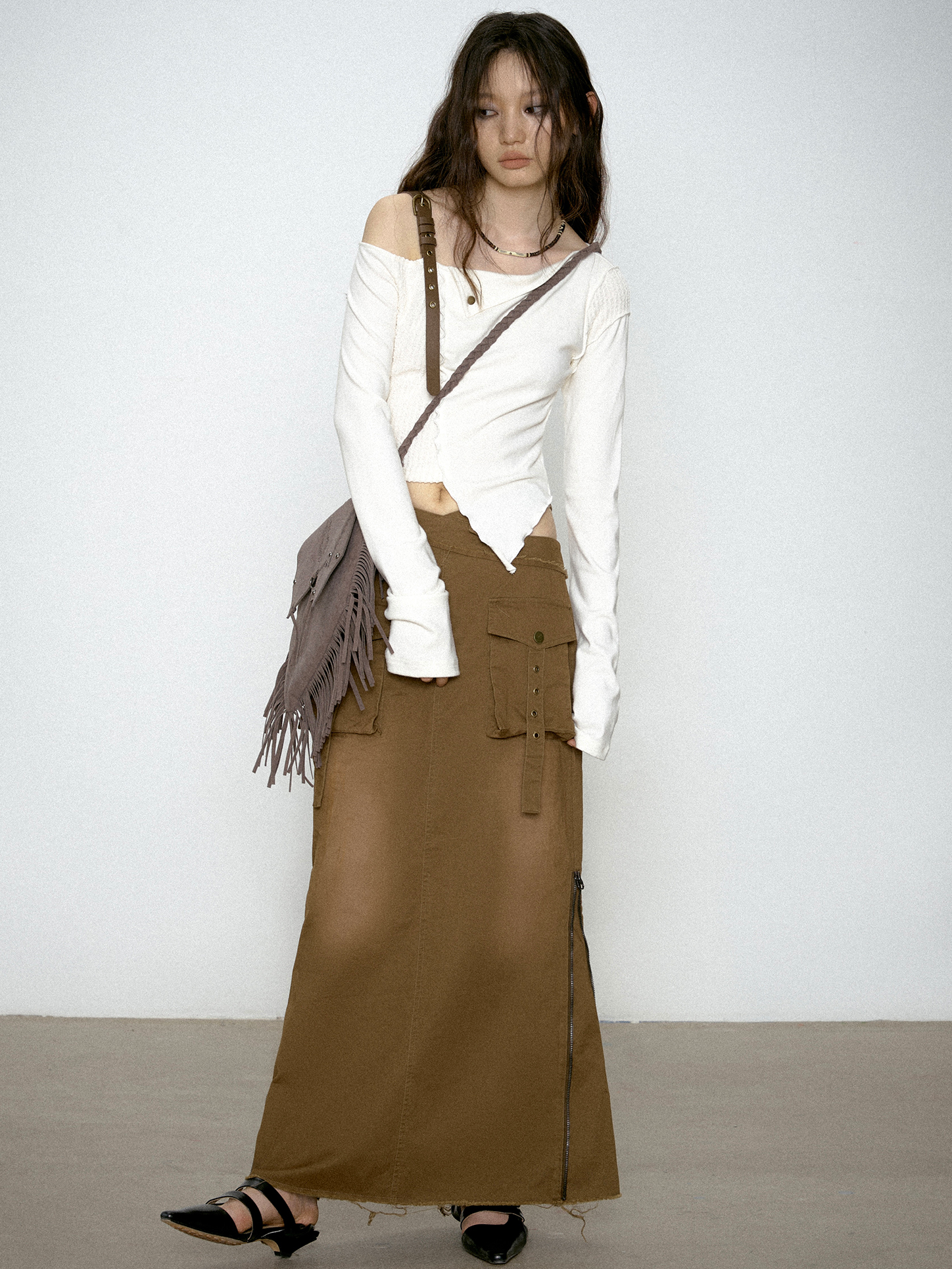 distressed-large-pocket-cargo-maxi-skirt